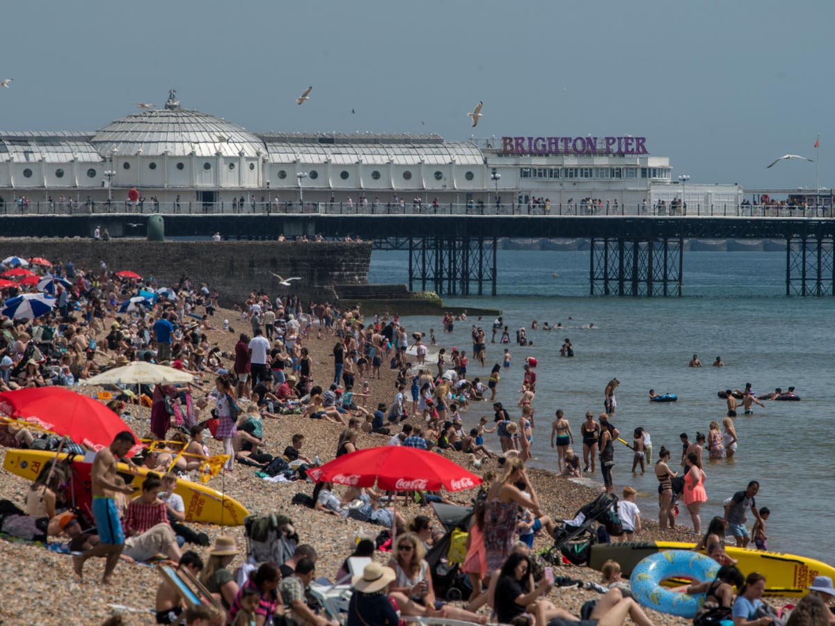 Scorching 28C heat to return after Storm Antoni downpours in dramatic weather change