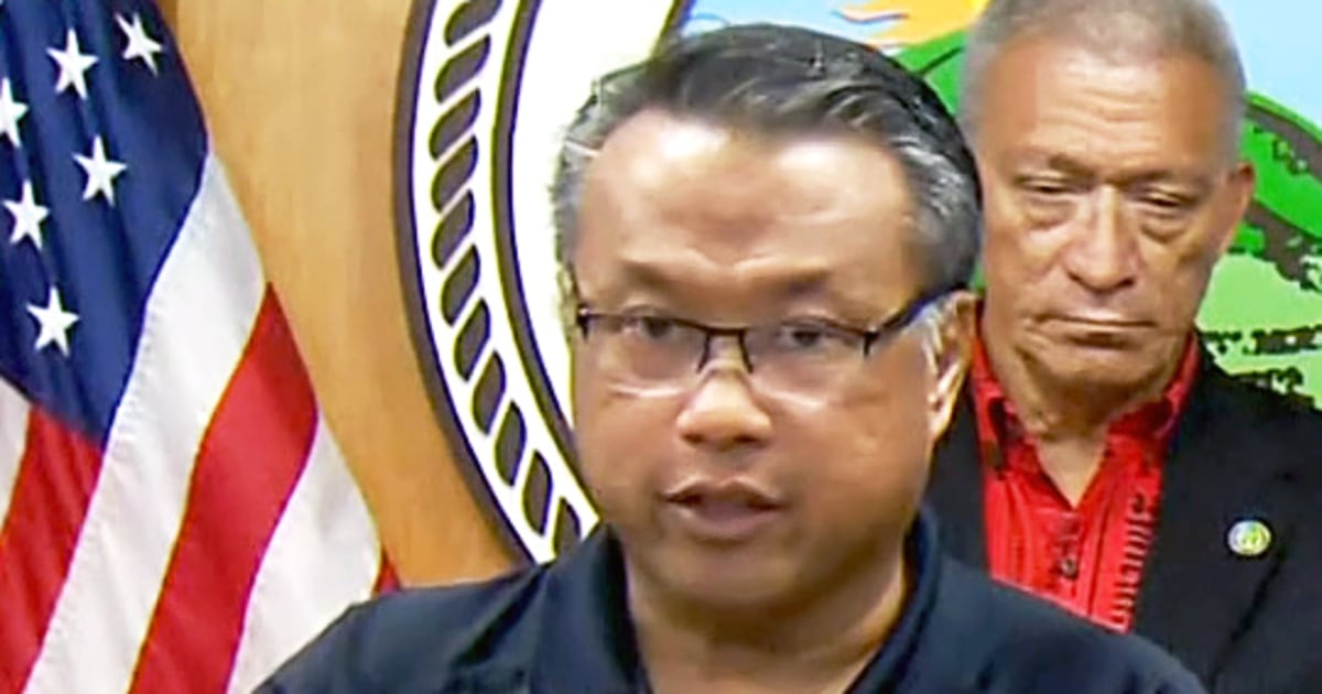 Maui's top emergency official is out after failing to sound sirens as fires approached