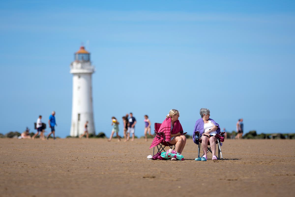 Temperatures set to soar to 26C after weekend washout