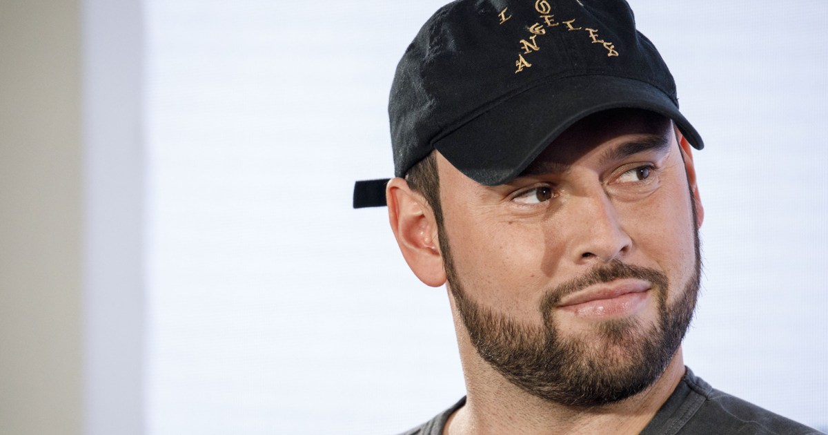 Scooter Braun steps back from managing as Demi Lovato, Idina Menzel leave