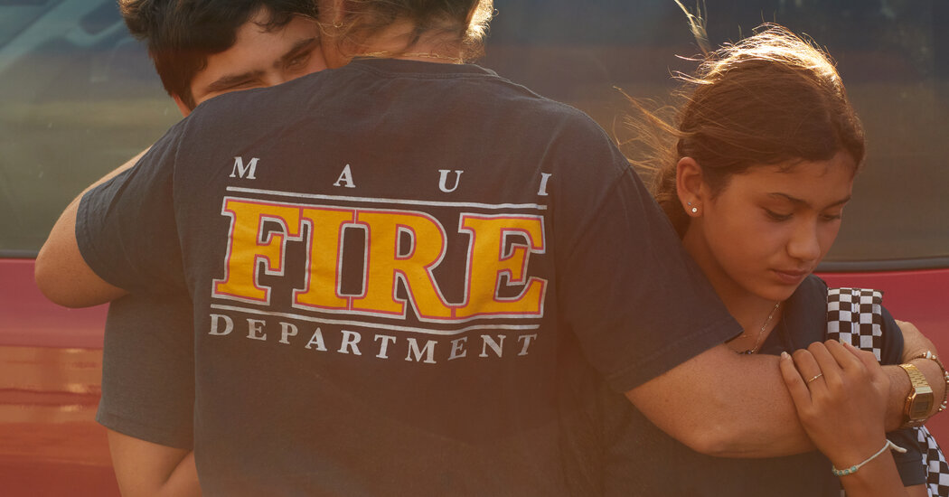 After Losing Their Homes, Lahaina Parents Try to Save Their School Community