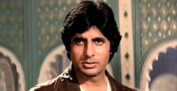 Amitabh Bachchan Bio, Early Life, Career, Net Worth and Salary