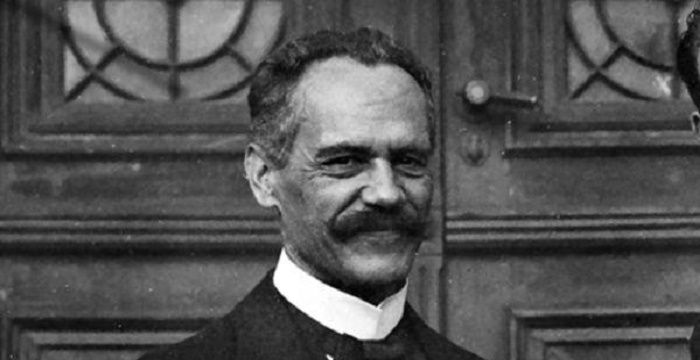 Arnold Sommerfeld Bio, Early Life, Career, Net Worth and Salary