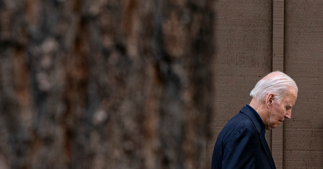 Biden Visiting Hawaii to Inspect Wildfire Damage