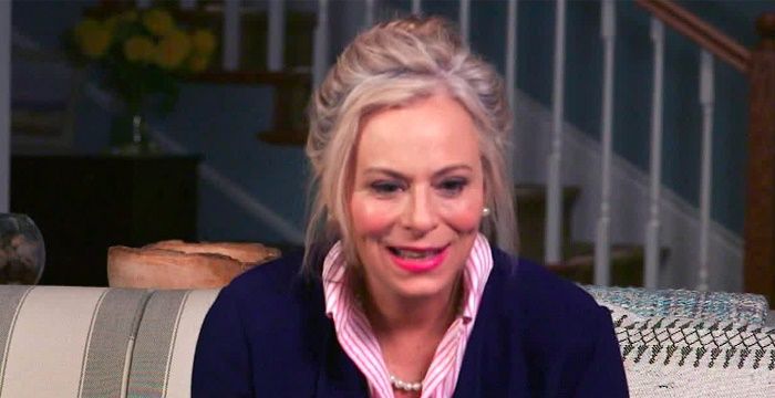 Jane Kaczmarek Bio, Early Life, Career, Net Worth and Salary