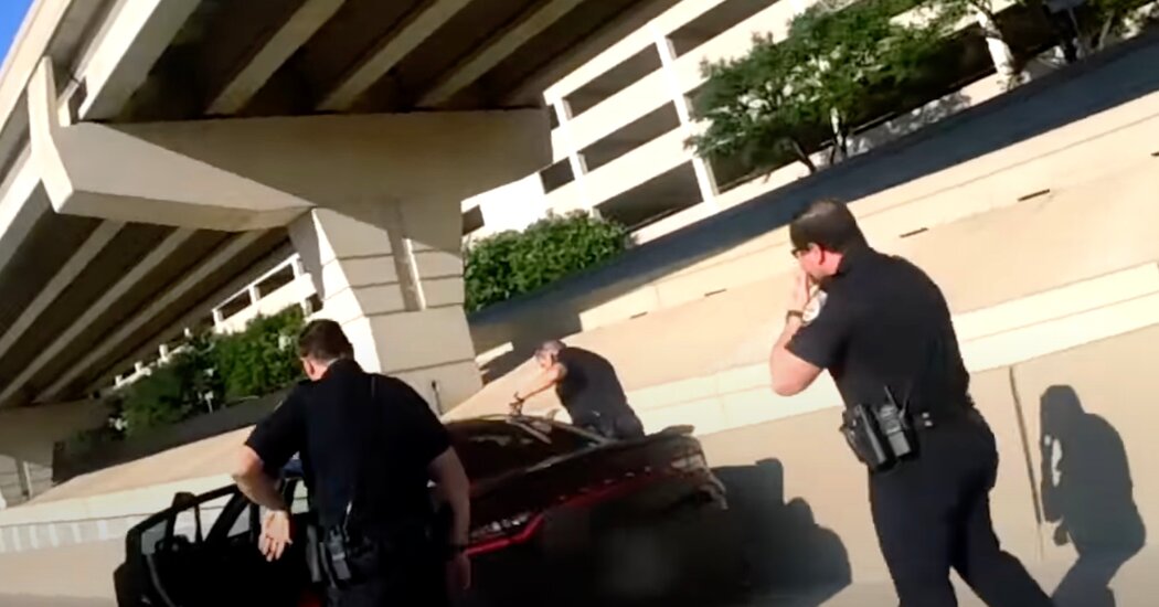 Officers Hold Family at Gunpoint After License Plate Mix-Up