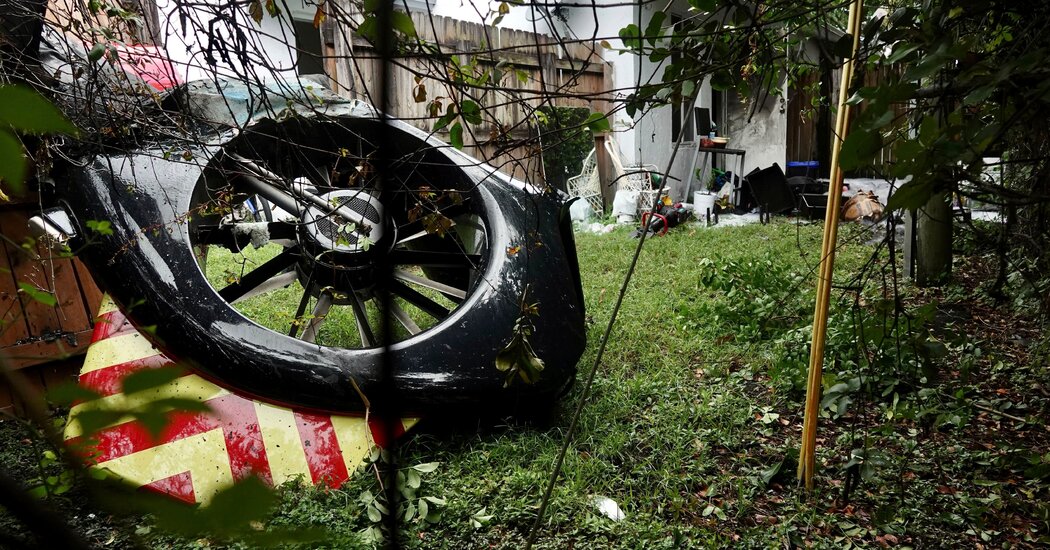 Rescue Helicopter Crashes Into Florida Apartment Building, Killing 2