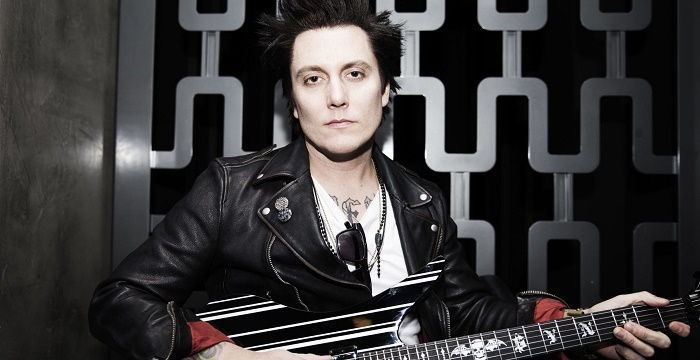 Synyster Gates Bio, Early Life, Career, Net Worth and Salary