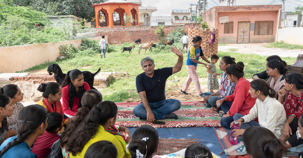 Where ‘No One Wanted Girls,’ a Dad in India Takes On the Patriarchy