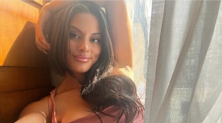 Carmela Zumbado Height, Weight, Age, Boyfriend, Family