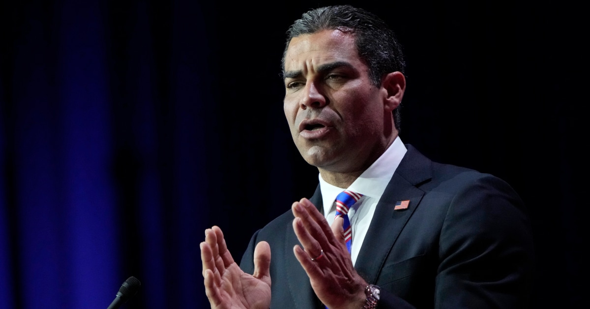 Francis Suarez promised gift cards for donations. Some donors are still waiting.