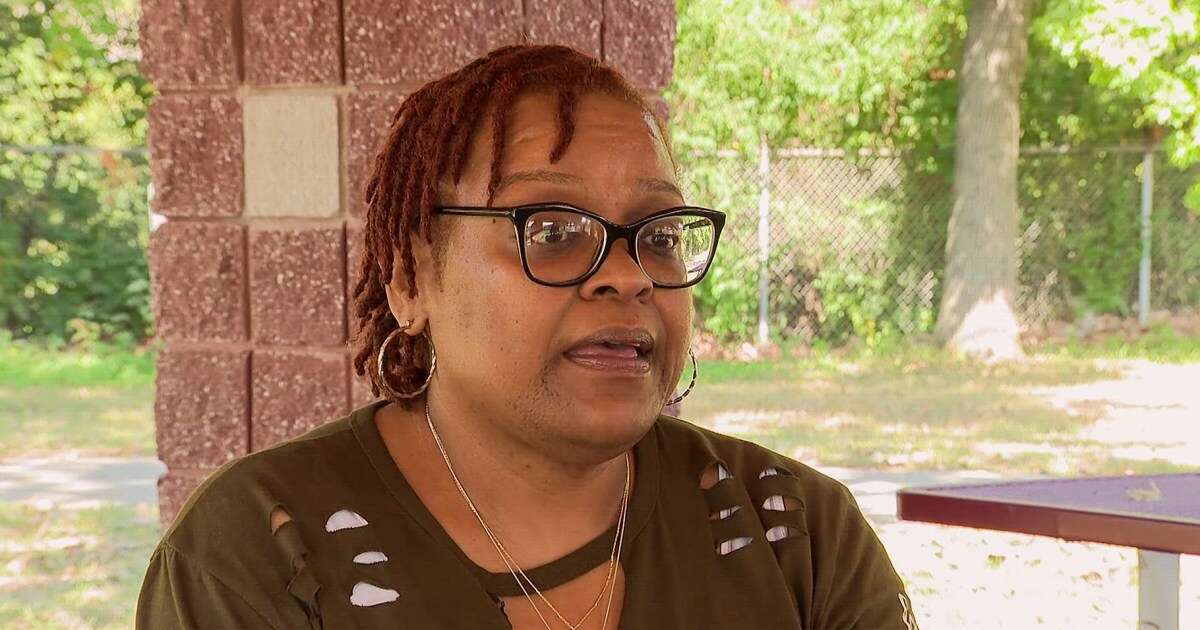 Missouri woman mistakenly declared dead in 2007 still trying to prove she's alive