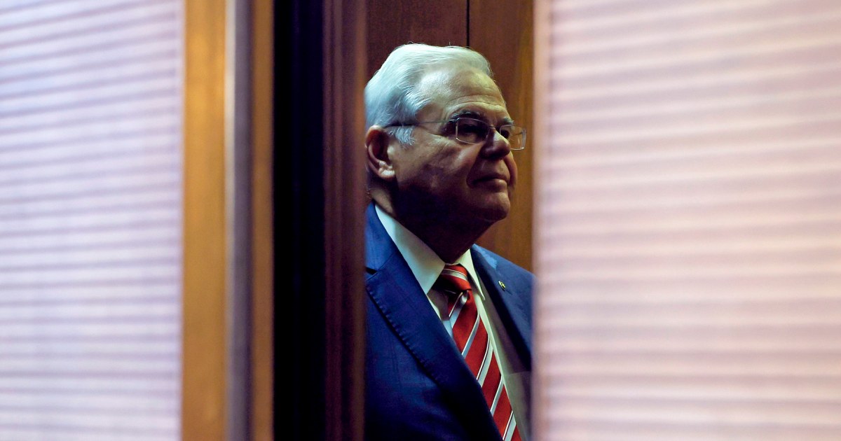 Menendez defiant after meeting with Senate Democrats despite calls to resign