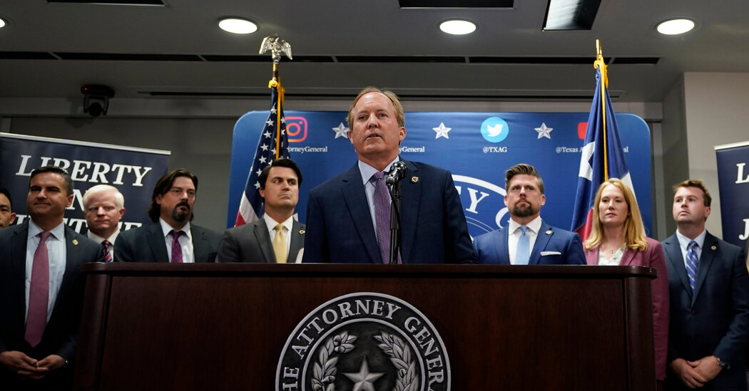 A Conservative Push to Save Ken Paxton