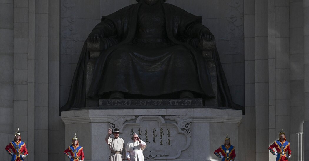 A Nation With Few Catholics Gives Pope a Welcome Fit for an Emperor