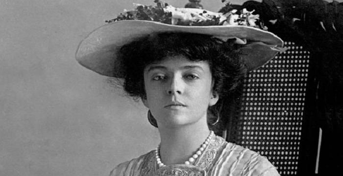 Alice Roosevelt Longworth Bio, Early Life, Career, Net Worth and Salary