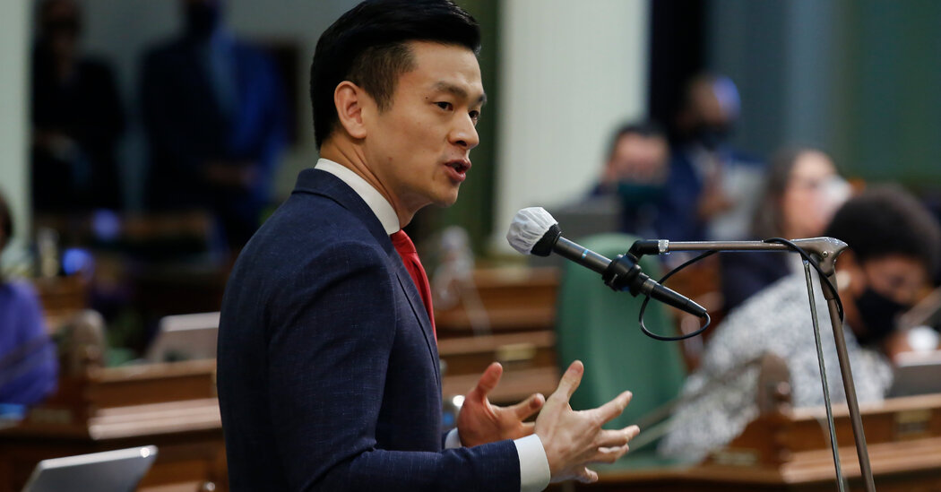 California Lawmakers Push for a Court Ruling on Trump’s Eligibility