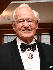 Jim Bolger Biography, Age, Height, Wife, Net Worth and Family