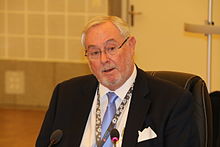 R. Spencer Oliver Biography, Age, Height, Wife, Net Worth and Family