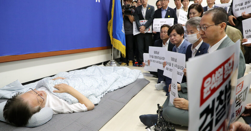 South Korean Prosecutors Seek to Arrest Hunger-Striking Opposition Leader