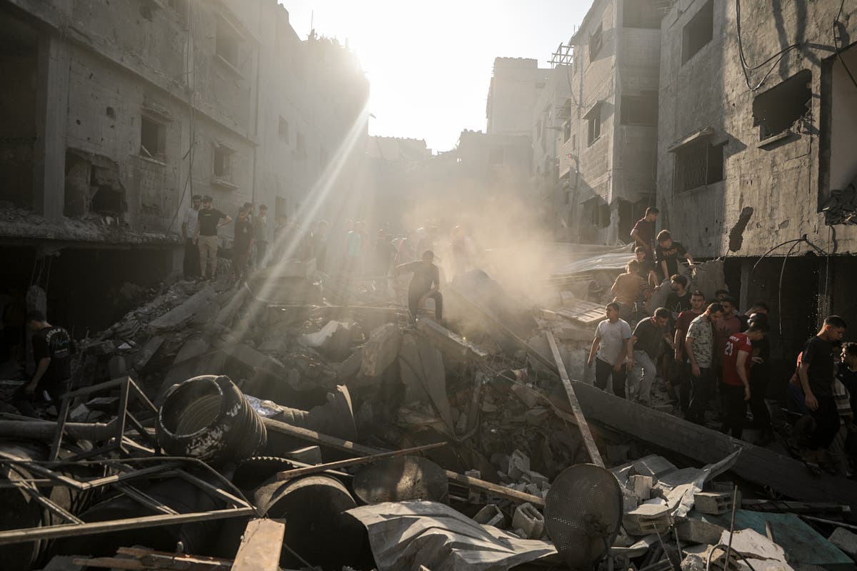 Israel-Hamas: Gaza says over 1,300 Palestinians killed as supplies cut off