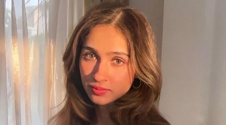 Pashmina Roshan Height, Weight, Age, Facts, Family