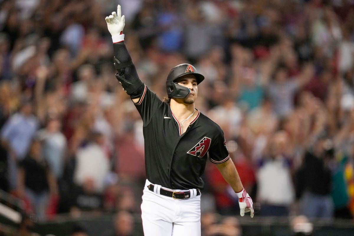 Thomas' tying homer, Moreno's decisive hit send D-backs over Phillies 6-5, ties NLCS at 2 games