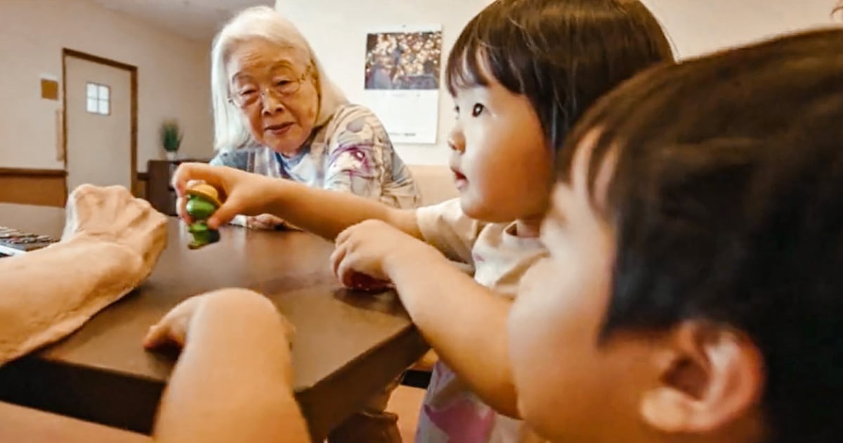 Toddlers are put to work spreading cheer at Japanese nursing home