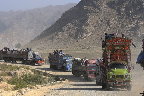 Afghans Head to Border in Droves to Leave Pakistan Ahead of a Deadline in Anti-migrant Crackdown