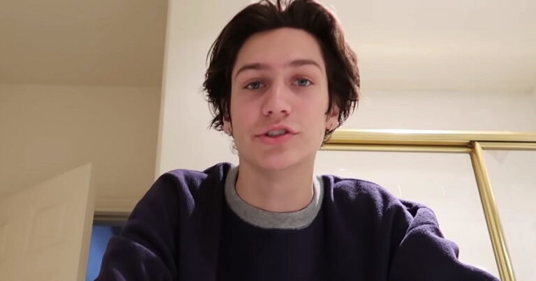 Chase Hudson Bio Bio, Early Life, Career, Net Worth and Salary