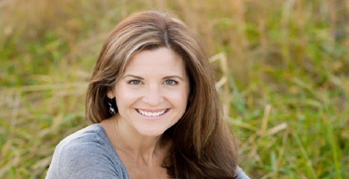 Glennon Doyle Melton Bio, Early Life, Career, Net Worth and Salary