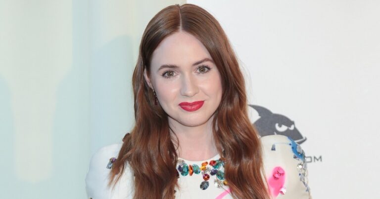 Karen Gillan Bio, Early Life, Career, Net Worth and Salary