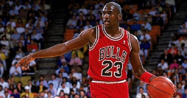 Michael Jordan Bio, Early Life, Career, Net Worth and Salary