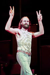 Mike Pinder Biography, Age, Height, Wife, Net Worth and Family