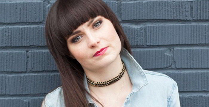 Molly Burke Bio, Early Life, Career, Net Worth and Salary