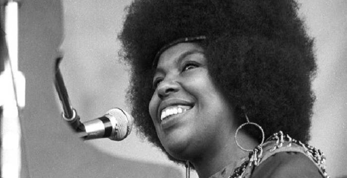 Roberta Flack Bio, Early Life, Career, Net Worth and Salary