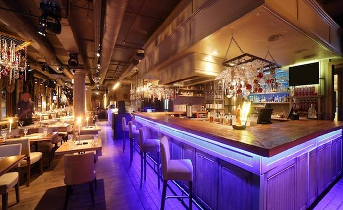 WHY RESTAURANT SEATING PLAYS AN IMPORTANT ROLE IN RESTAURANT DESIGN