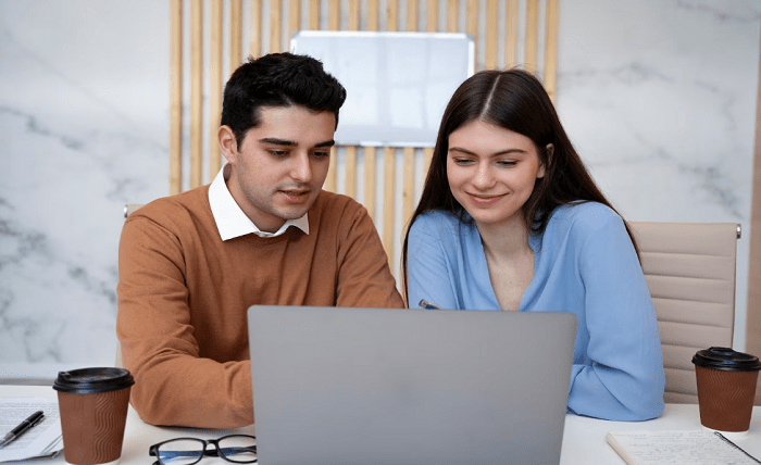 Tips to Choose the Best Online BBA Course in India