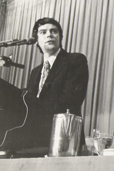 Tom Kahn Biography, Age, Height, Wife, Net Worth and Family