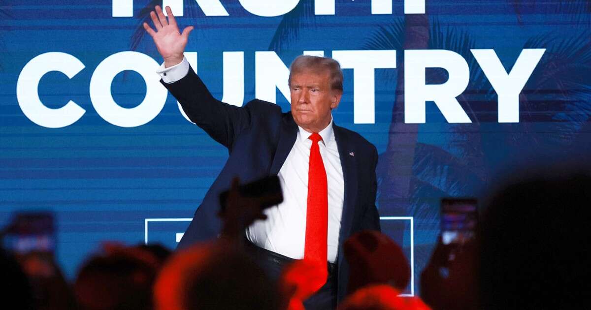 Trump dominates Florida Republican Party event on Ron DeSantis' home turf