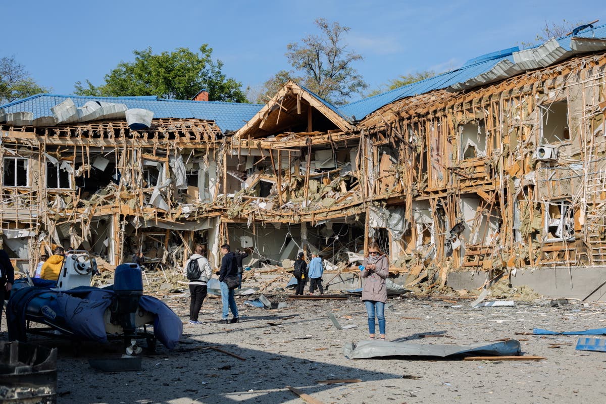 Drone attacks on Odesa damages 124-year-old art gallery - live