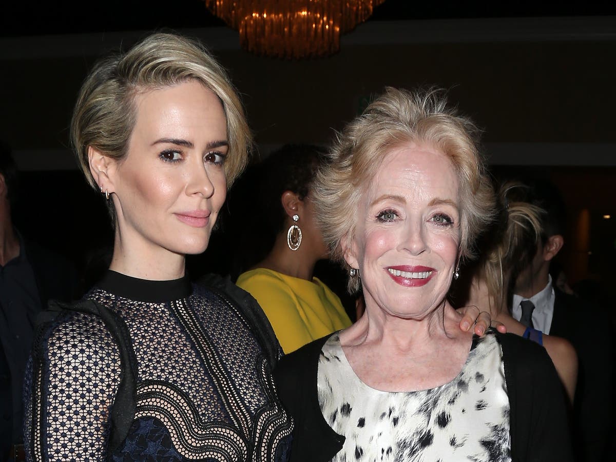 Sarah Paulson had photo of Holland Taylor on her fridge before they started dating