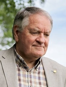 Dafydd Iwan Biography, Age, Height, Wife, Net Worth and Family