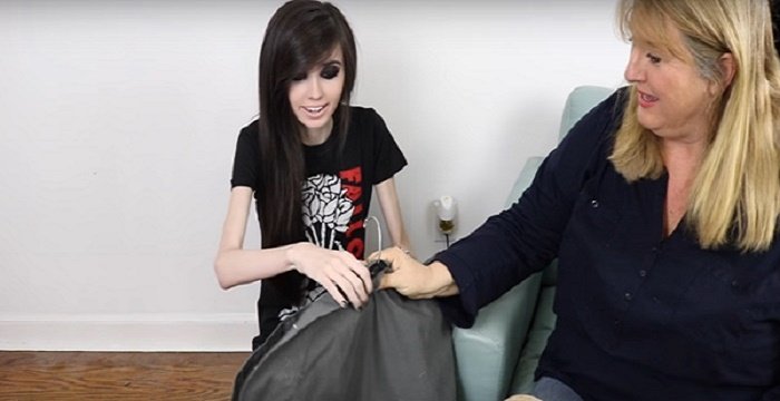 Eugenia Cooney Bio Bio, Early Life, Career, Net Worth and Salary