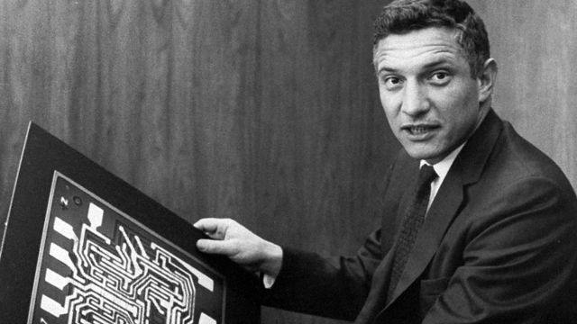 Robert Noyce Bio, Early Life, Career, Net Worth and Salary