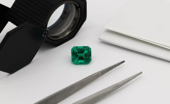 Emeralds vs. Diamonds: Which Gemstone Is Right for You?