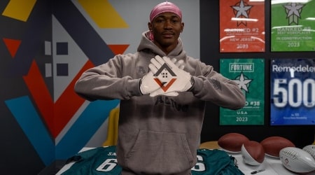 DeVonta Smith Height, Weight, Age, Girlfriend, Biography