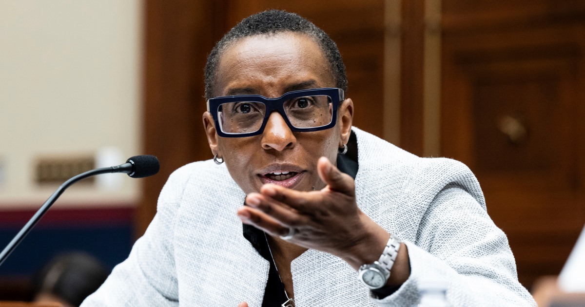 Hundreds of Harvard faculty members urge university not to oust embattled president