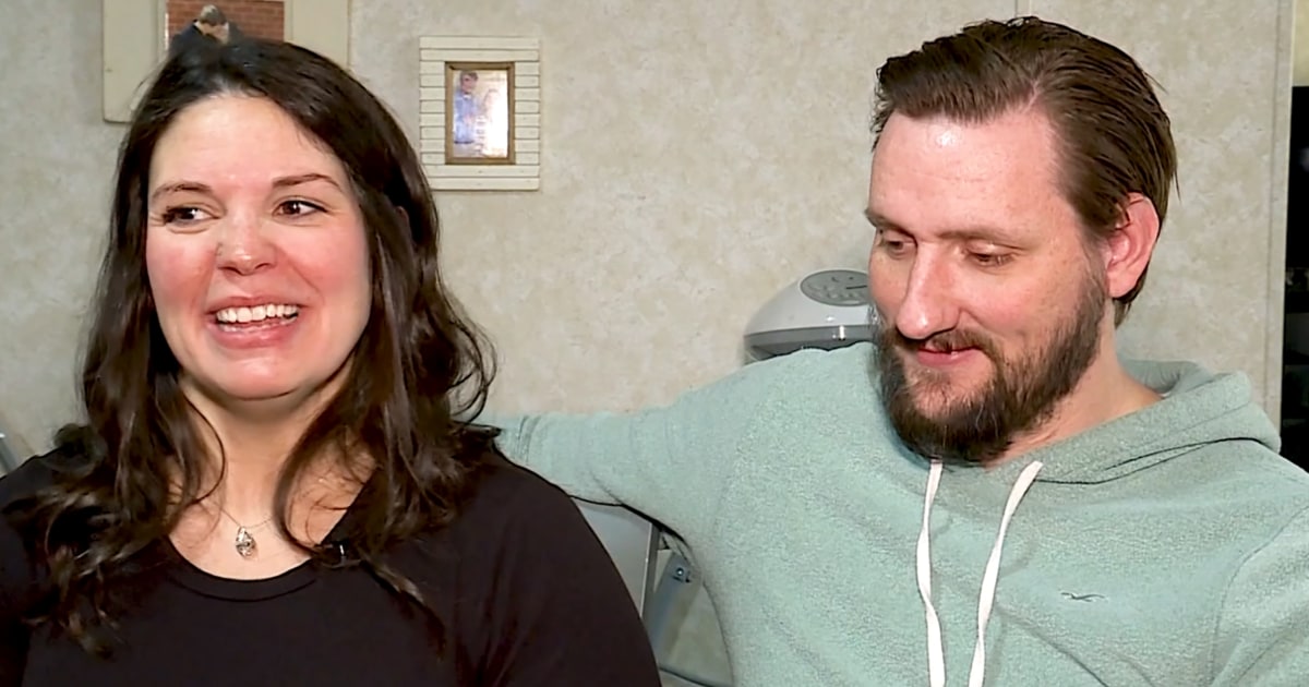 Alabama woman born with 2 uteri gives birth to twin girls