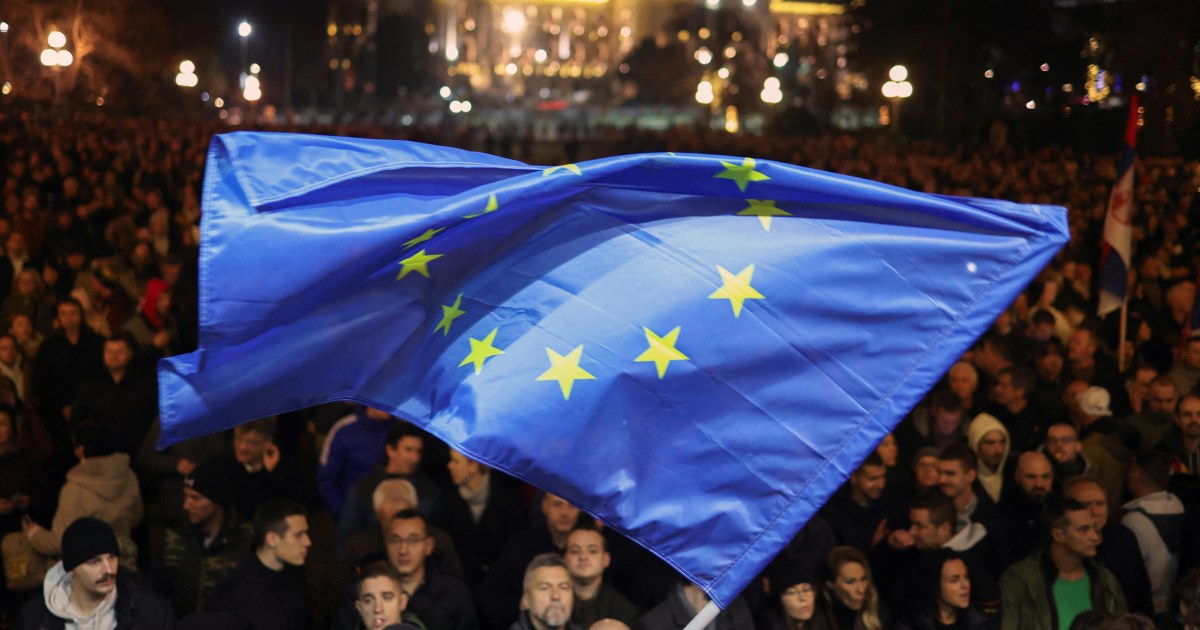 Thousands protest in Belgrade to demand annulment of elections